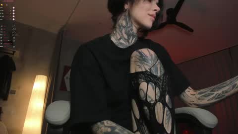 Eva online show from April 16, 8:09 pm