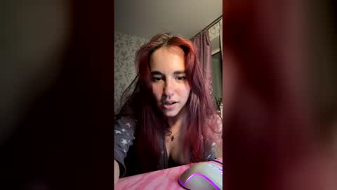 uwumrr online show from May 26, 6:47 pm