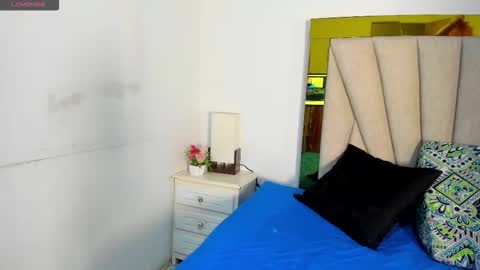 vahioleth  online show from November 25, 3:05 am