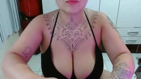 Vah Oliver online show from February 20, 9:39 pm