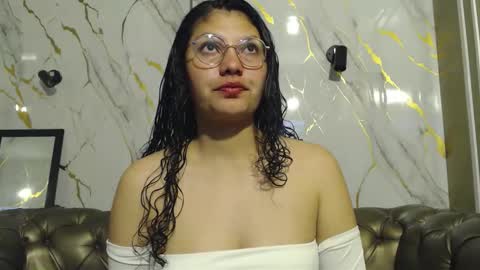 Snapshot of vainilla_cam chatting on September 28, 2:09 am Vainilla online show from September 28, 2:09 am