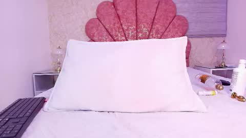 Vaiolet colls online show from February 16, 12:14 pm