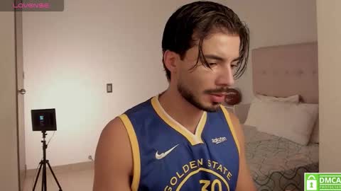 valentin_hoffman online show from December 15, 11:50 am