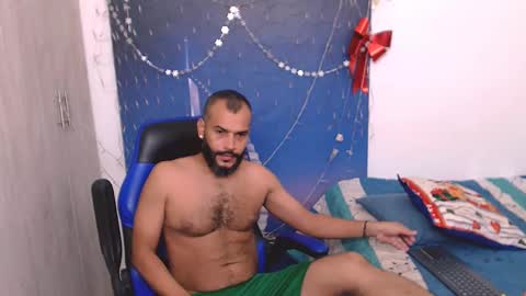 Valentine online show from December 3, 11:40 am