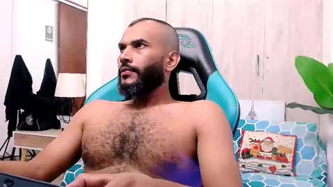 Valentine online show from December 23, 11:57 am