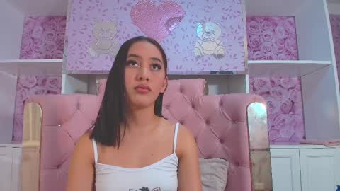 Snapshot of valentina_cortes72 chatting on February 17, 11:34 am Valentina online show from February 17, 11:34 am