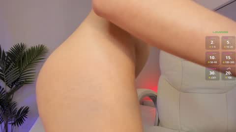 VALENTINA  online show from February 9, 1:00 am