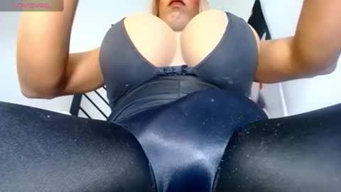 valentinabigcock23 online show from September 23, 12:32 pm