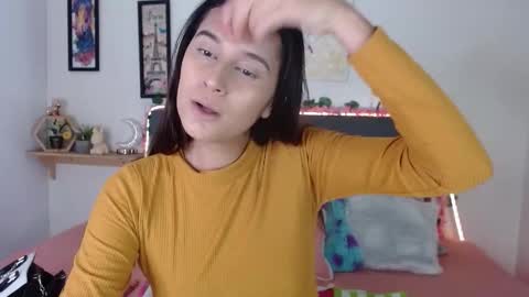 V A L E N T I N I online show from October 23, 8:31 pm