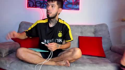 Nick online show from April 8, 4:21 pm