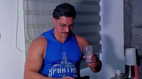    online show from November 11, 10:12 pm