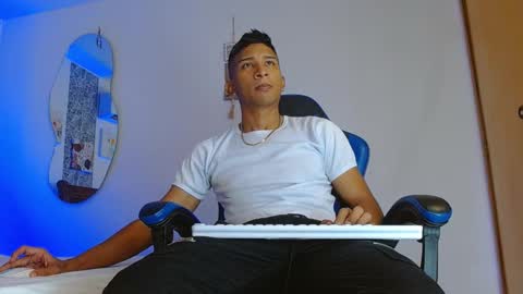 Mistery Guy online show from December 2, 1:59 am