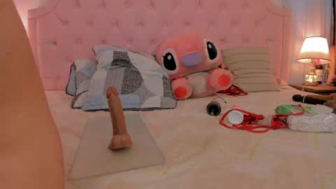 Vale Toro  online show from April 2, 2:02 pm