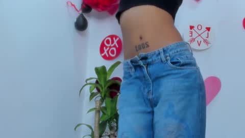 valenvilla online show from February 19, 5:16 am