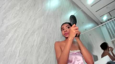 valenvilla online show from March 8, 12:55 am