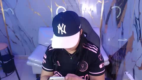 valeri_harpers4 online show from September 9, 12:16 pm