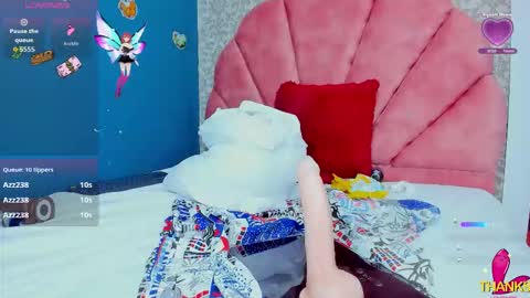 Costume lover online show from November 9, 5:15 pm