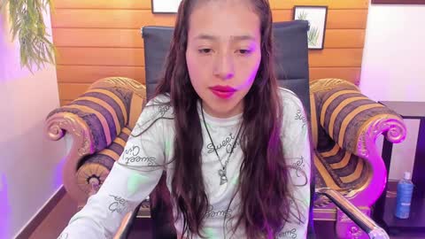 Snapshot of valeria_rossi7 chatting on December 28, 2:32 pm Valeria online show from December 28, 2:32 pm