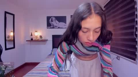 Snapshot of valeria_rossi7 chatting on October 27, 3:45 pm Valeria online show from October 27, 3:45 pm