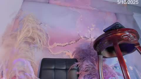   online show from October 15, 1:45 pm