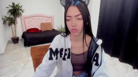 Valerie fox online show from November 10, 1:36 pm