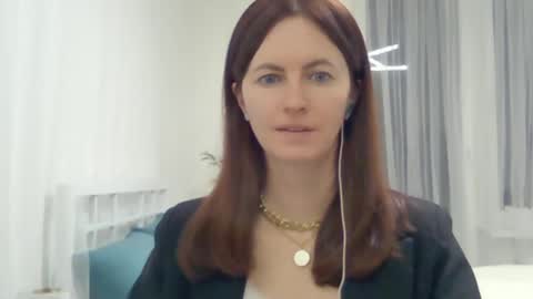 Snapshot of valerie_rose777 chatting on December 30, 7:42 pm valerie_rose777 online show from December 30, 7:42 pm