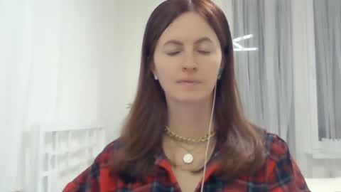 Snapshot of valerie_rose777 chatting on December 26, 7:27 pm valerie_rose777 online show from December 26, 7:27 pm