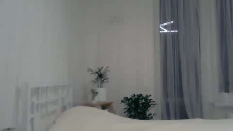 Snapshot of valerie_rose777 chatting on December 28, 6:50 pm valerie_rose777 online show from December 28, 6:50 pm