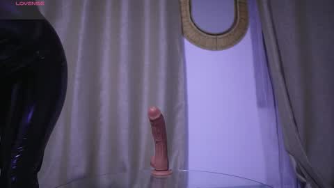 Valerie Style3 online show from November 4, 4:25 am