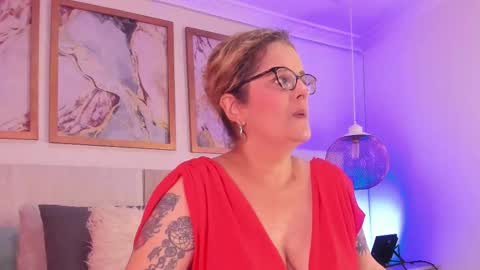 Snapshot of valeriefoxx chatting on March 3, 3:11 pm Valeria online show from March 3, 3:11 pm