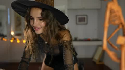 Valerie online show from October 31, 3:18 am