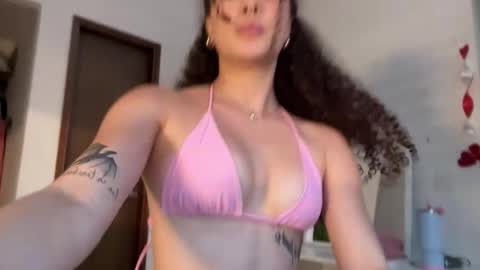 valeriesaint online show from March 19, 10:58 pm