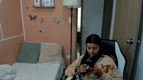 Juli C online show from March 6, 6:59 pm