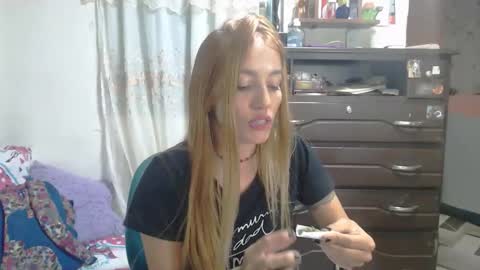 valerivegas online show from May 16, 2:08 am