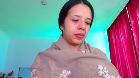 Valeria online show from April 7, 11:45 am