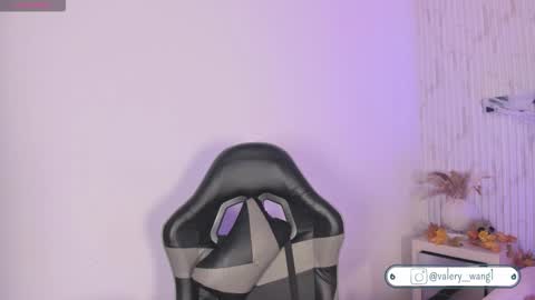 Val online show from October 28, 11:44 am