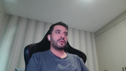 Roberto Carlos online show from November 5, 10:12 pm