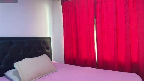 Taty independent account online show from November 4, 8:10 pm