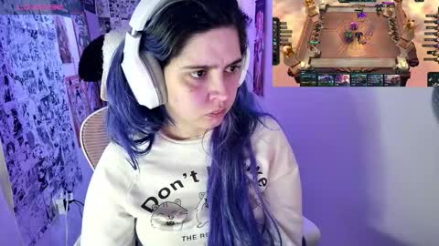 Snapshot of vallolet1_ chatting on October 18, 2:05 am Im Violet online show from October 18, 2:05 am