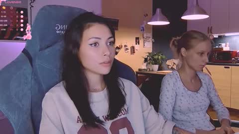 Little Devil online show from October 16, 8:18 pm