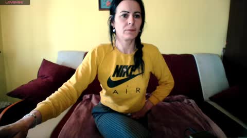 valentina online show from April 10, 9:36 am