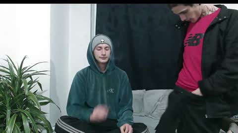 Vamp Noah and Dan online show from January 4, 1:31 am