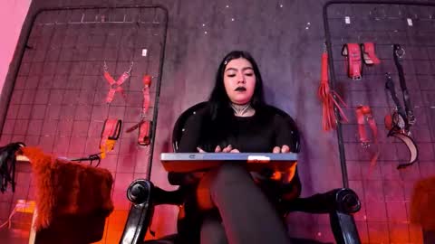 Vamp online show from September 16, 12:29 pm