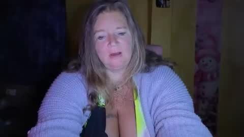 vampwoman online show from December 20, 4:14 pm