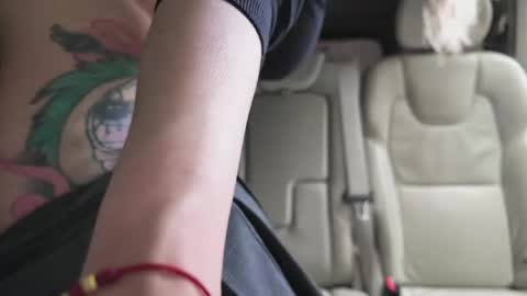 vanessa online show from April 8, 6:22 pm