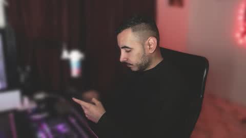 vanderheyl online show from February 4, 3:10 am