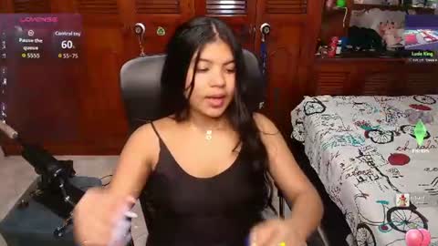 vane_latin18 online show from June 19, 8:37 pm