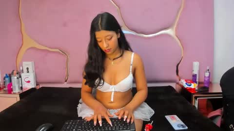 Vane online show from February 18, 4:37 am