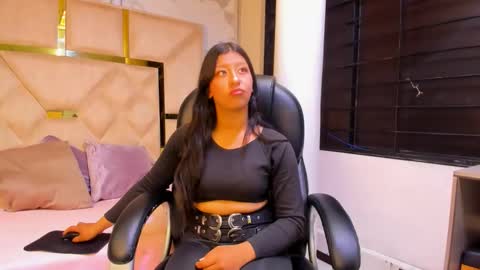 Vane online show from April 21, 4:58 pm