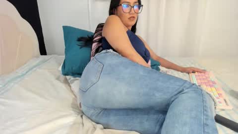 Vanessa online show from November 6, 10:46 pm